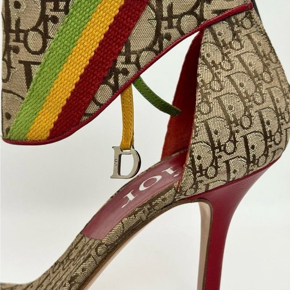 Dior Rasta Heels - Picture 2 of 8